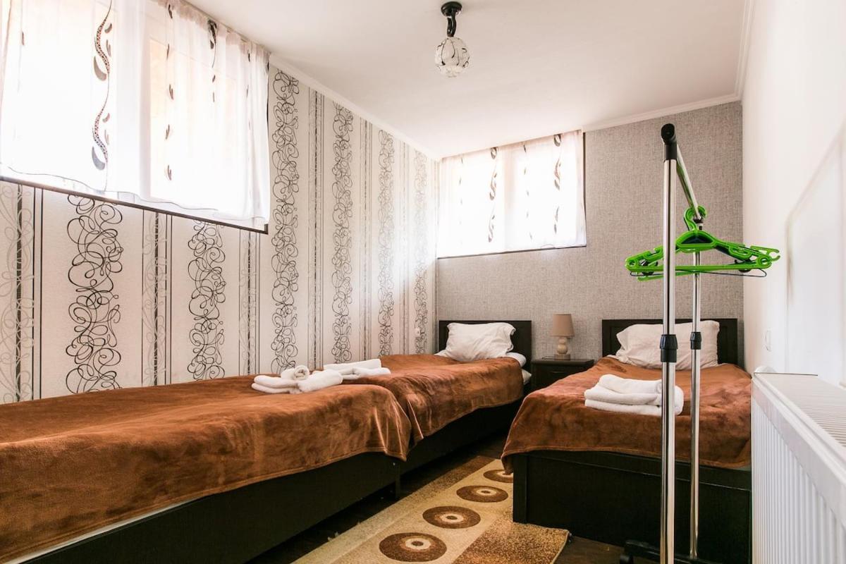 Georgian Guest House On Asatiani Tbiliszi Kültér fotó