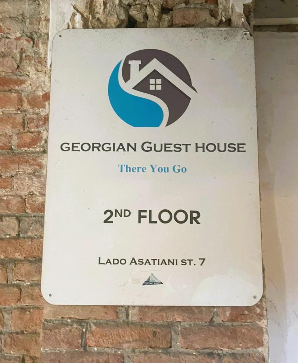 Georgian Guest House On Asatiani Tbiliszi Kültér fotó