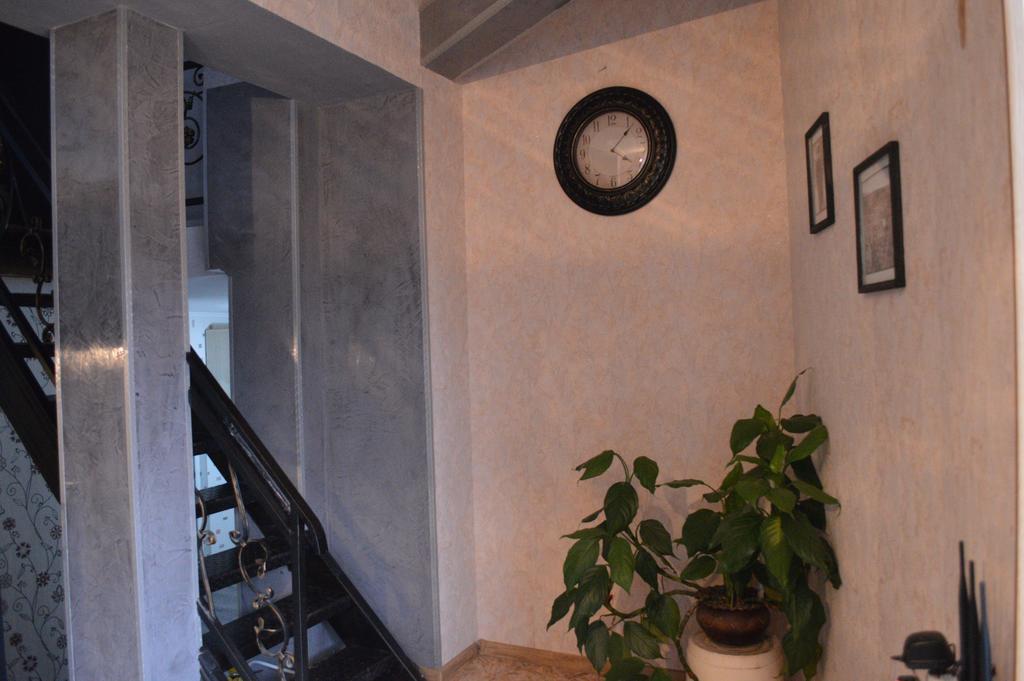 Georgian Guest House On Asatiani Tbiliszi Kültér fotó