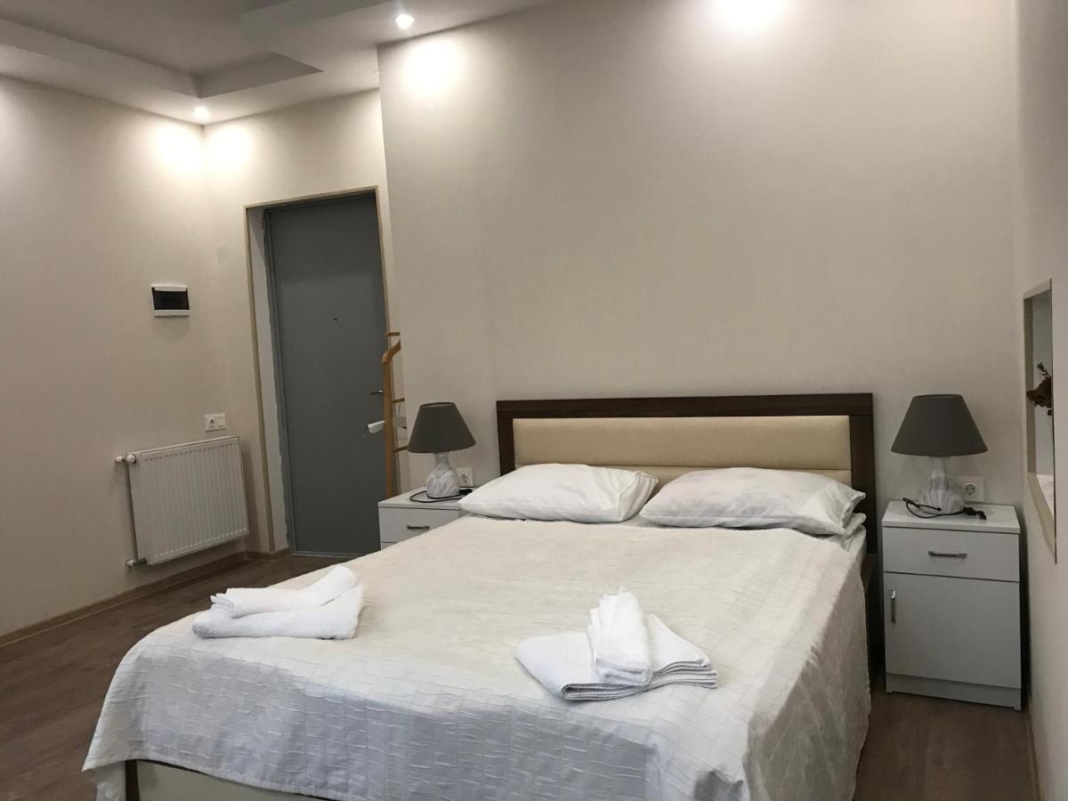 Georgian Guest House On Asatiani Tbiliszi Kültér fotó